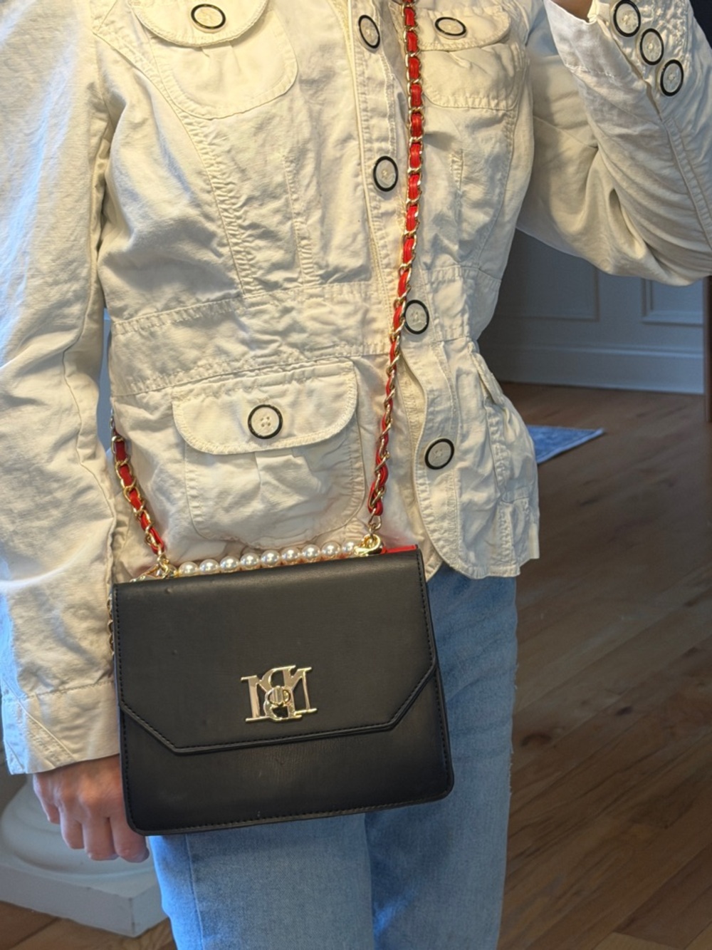 Badgley Mischka Barbiecore Pearl Handle Faux Leather Crossbody Black/Red (NWOT) - Picture 3 of 16